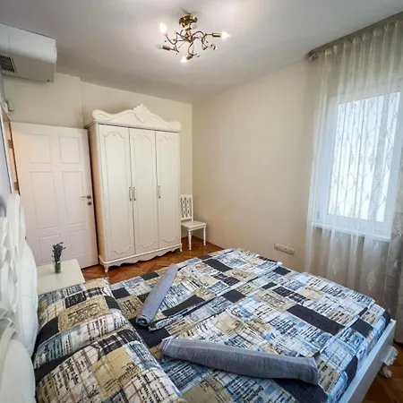 Апартаменти Greek Quarter *
