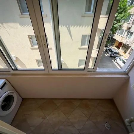 Апартаменти Greek Quarter Варна